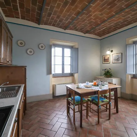 Villa Le Rondini By Interhome