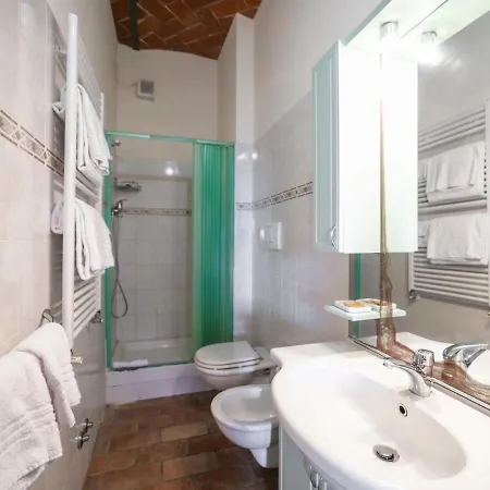 Villa Le Rondini By Interhome