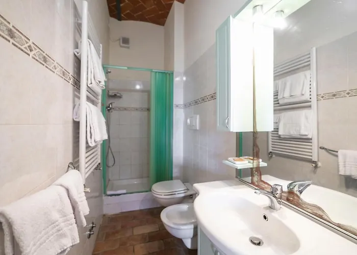 Villa Le Rondini By Interhome