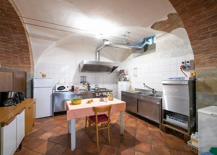 Villa Le Rondini By Interhome