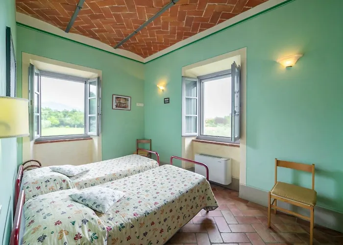 Villa Le Rondini By Interhome